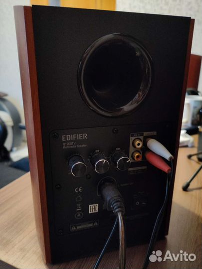 Edifier R1900TV 120 Ватт