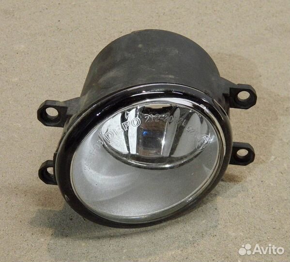 Фара противотуманная передняя левая Toyota RAV4