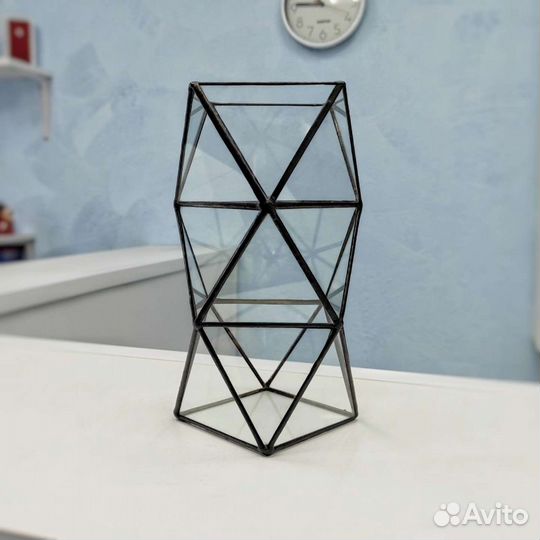 Ваза из стекла. Ваза для сухоцветов