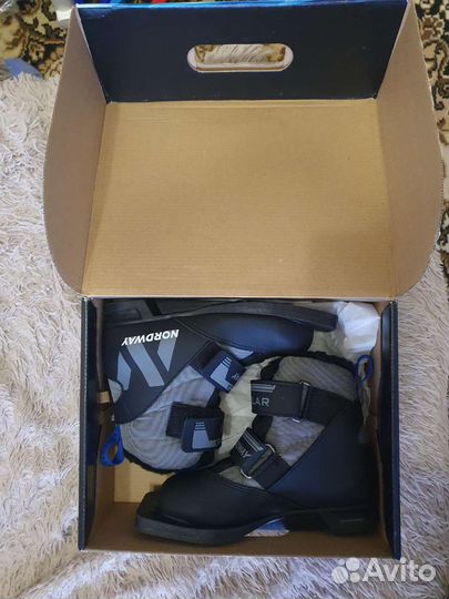Лыжные ботинки 30 р