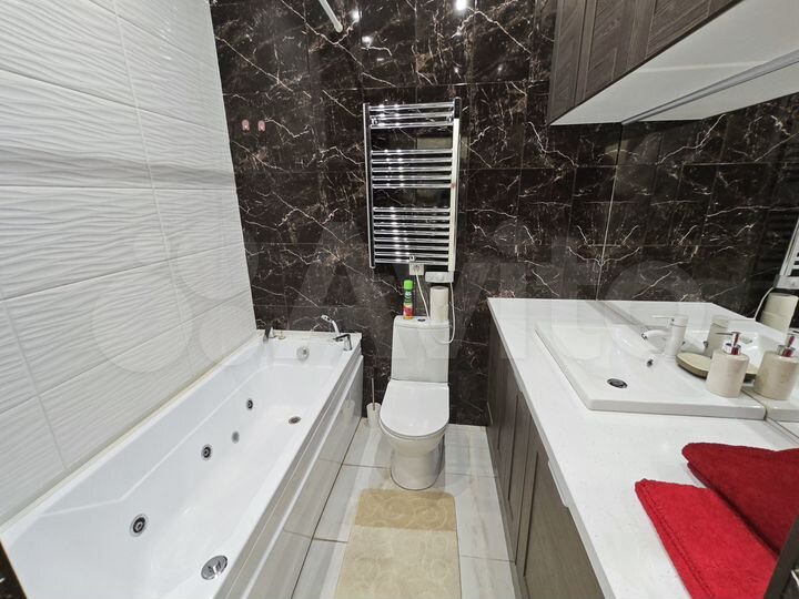 2-к. квартира, 112 м², 1/3 эт.