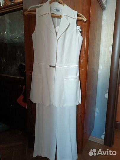 Платья эпохи 90хх, белый брючный костюм