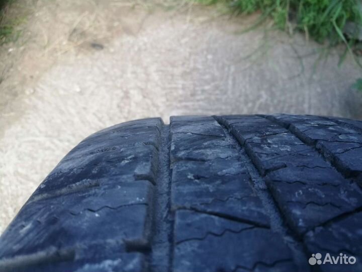 Continental ContiCrossContact LX 215/65 R16