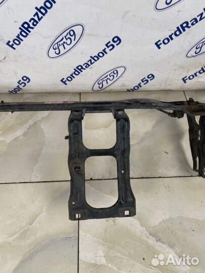 Панель передняя (телевизор) Mercedes-Benz C-Class