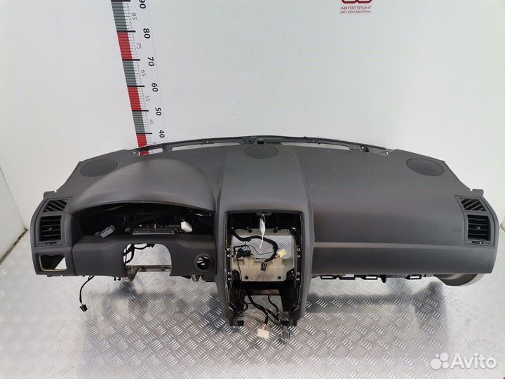 Торпедо (панель передняя) для Chrysler 300C 1