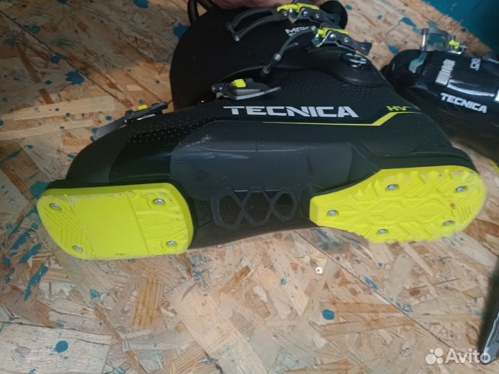 Горнолыжные ботинки Tecnica 44-45 размер