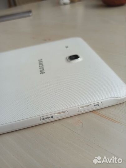 Планшет Samsung galaxy tab е