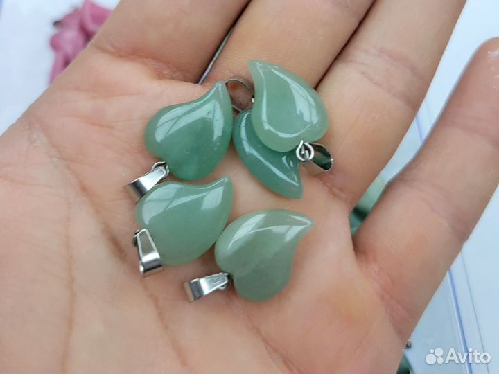 Кулоны из камня Сердечко