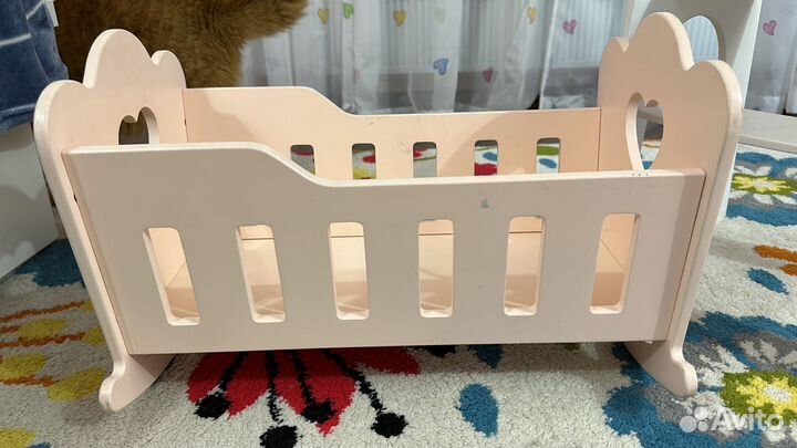 Стульчик для кукол и кроватка