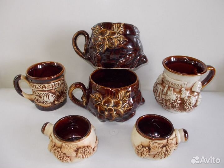 Кружки и кувшины из керамики