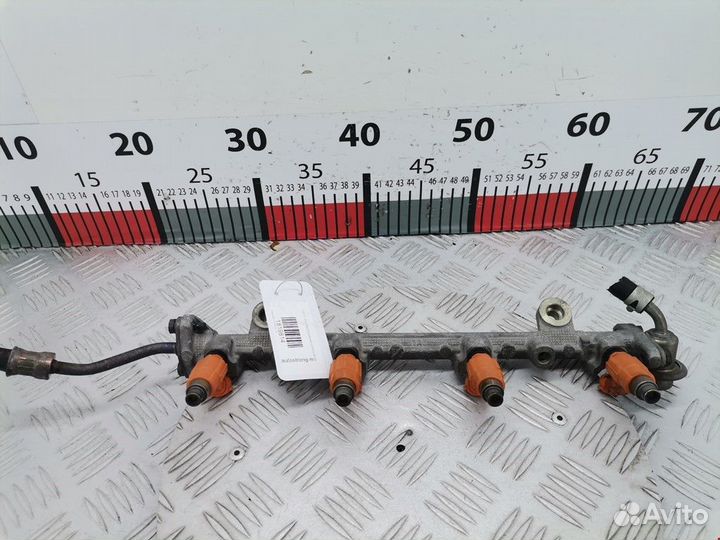 Форсунка Mitsubishi Carisma 1998