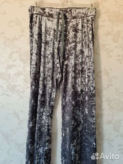 Спортивные брюки нарядные женские