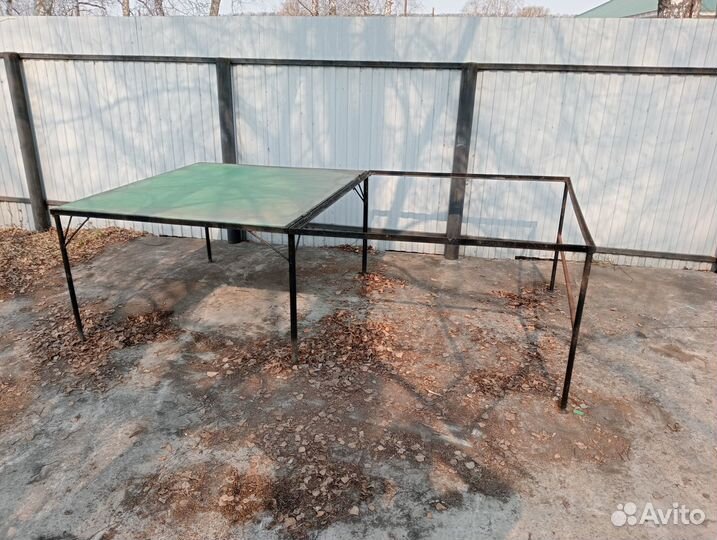 Теннисный стол