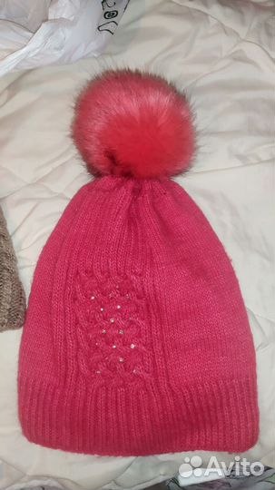 Шапки женские зимние