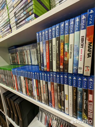 Диски игры на PS4 и PS3