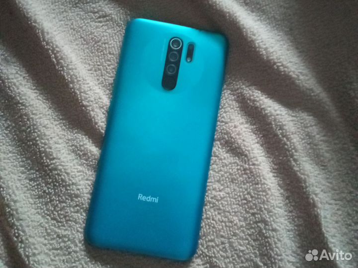 Xiaomi Mi 9, 4/64 ГБ