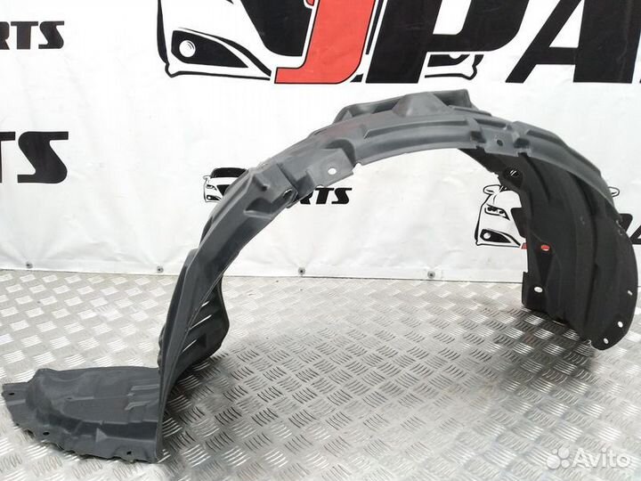 Подкрылок передний Mazda 3 BK рестайлинг (2006—200