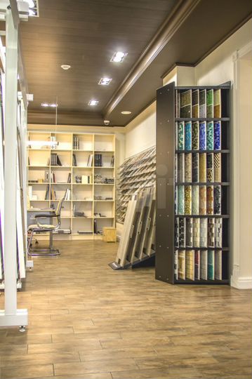 Помещение с отдельным входом, 170 м²