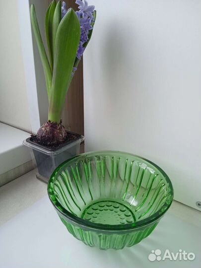 Вазы из зелёного стекла СССР, винтаж