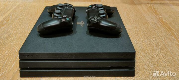 Sony playstation 4 pro 1tb