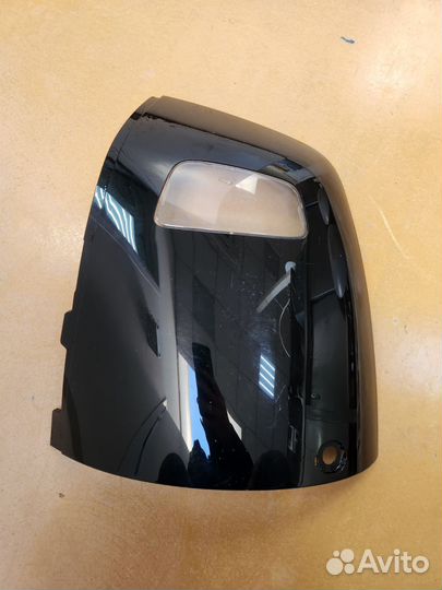 Угол кабины volvo fh4 левый верхний 82247225