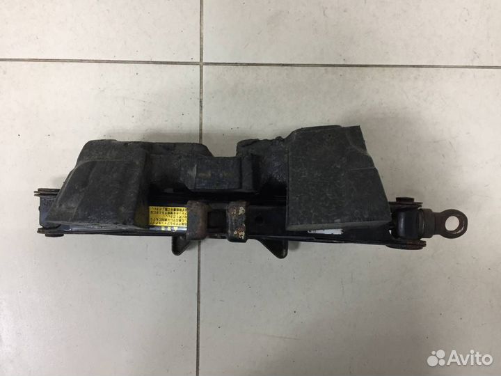 Домкрат Toyota Camry V40 2006-2011