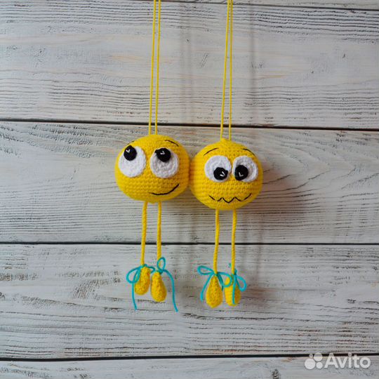 Набор для вязания игрушек из пряжи Весёлый Смайлик