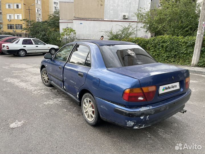 Mitsubishi Carisma 1.8 МТ, 1998, 320 000 км