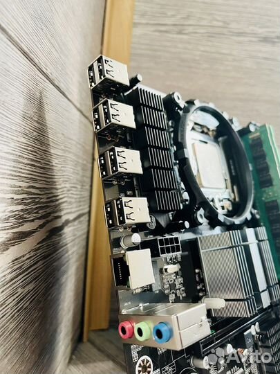 Комплект x58 1366 Xeon x5650 16gb Кулер