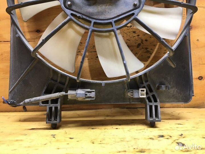 Диффузор радиатора Honda Stream RN3 K20A 2001