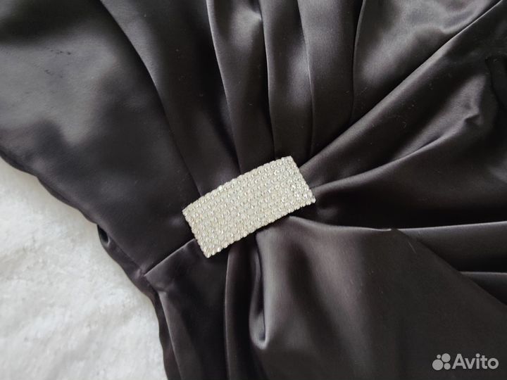 Чёрное атласное платье на бретельках 40 42