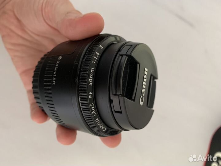 Объектив Canon EF 50mm f/1.8 II