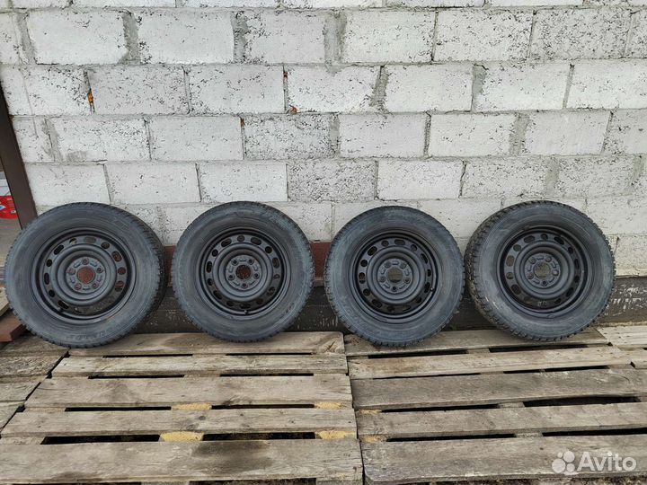 Dunlop SP Winter Ice 07 195/65 R15