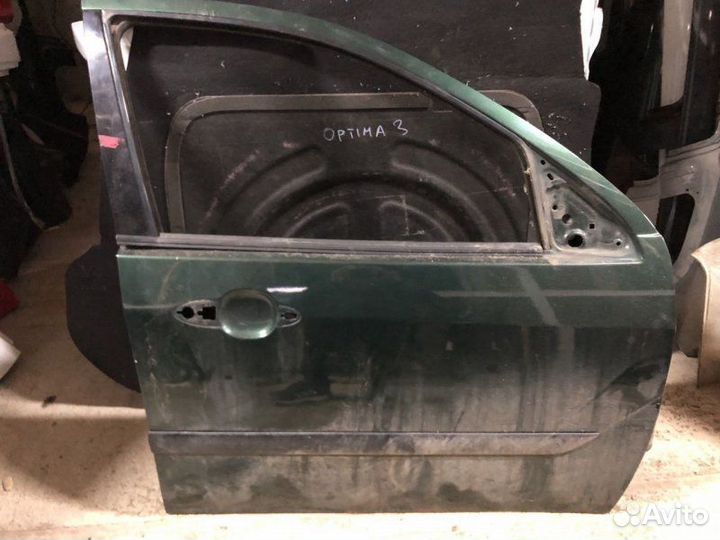 Дверь передняя правая Ford Focus 1 fyda