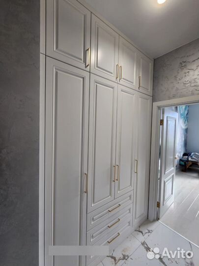 Шкаф распашной на заказ