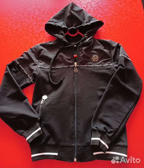 Продается спортивный костюм производства Турция