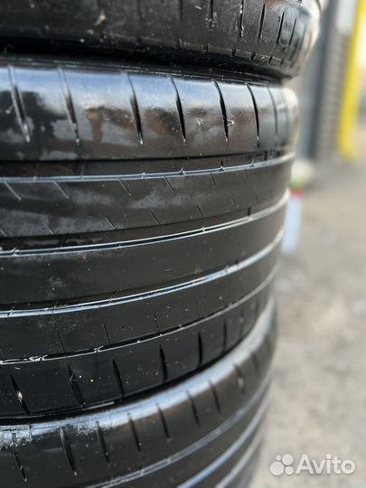Michelin Pilot Sport 4 255/40 R20 и 295/35 R20 105Y