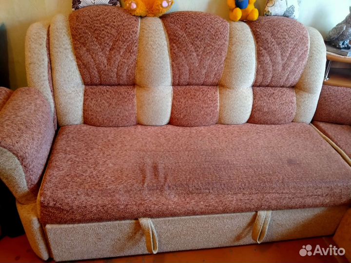 Угловой диван + кресло