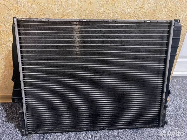Радиатор охлаждения bmw е46