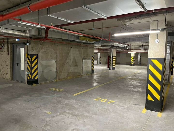 Машиноместо, 13 м²