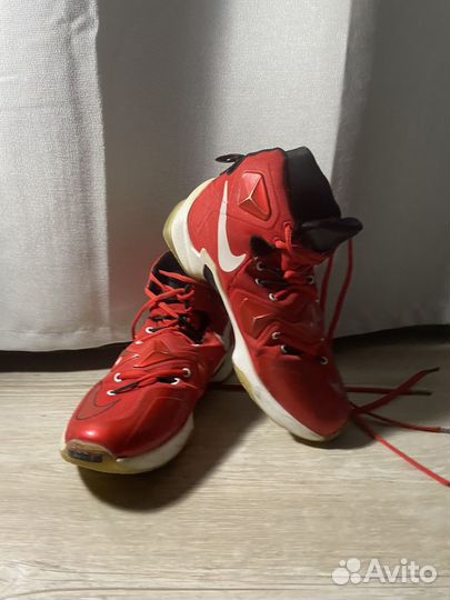 Nike lebron 13