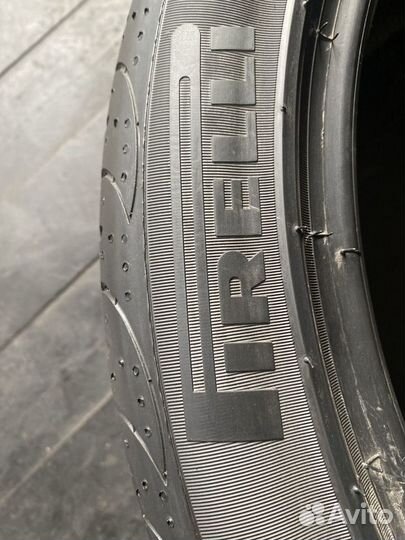 Pirelli P Zero Nero 245/40 R19