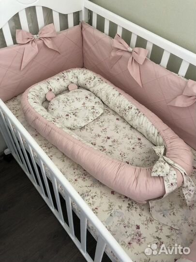 Бортики в кроватку, конверт на виписку, кокон