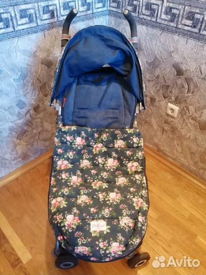 Детская прогулочная коляска трость