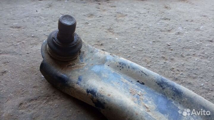 Передний рычаг Ниссан X-Trail T31