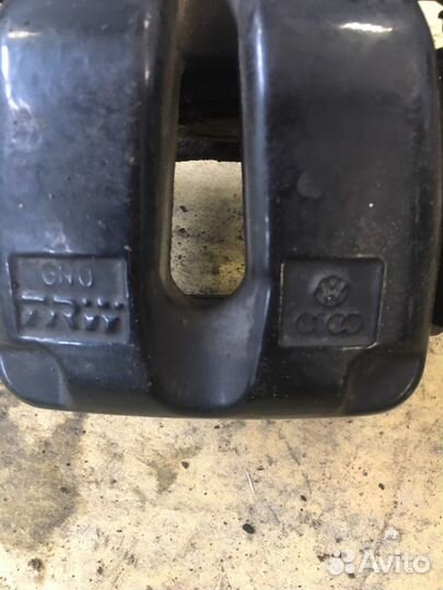 Суппорт задний правый Volkswagen Phaeton(2172)