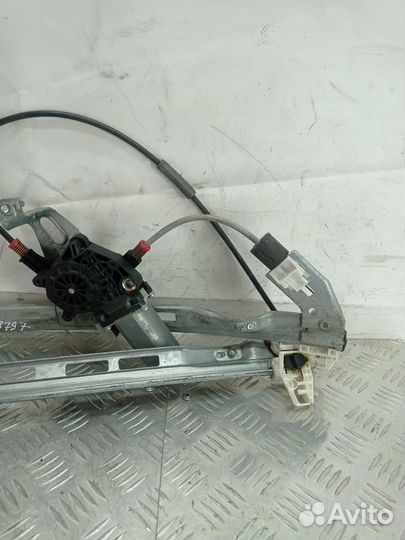 Стеклоподъемник передний правый Peugeot 206 рест