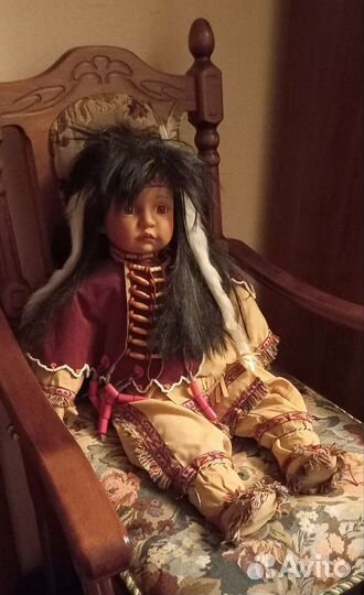 Фарфоровая кукла новая 