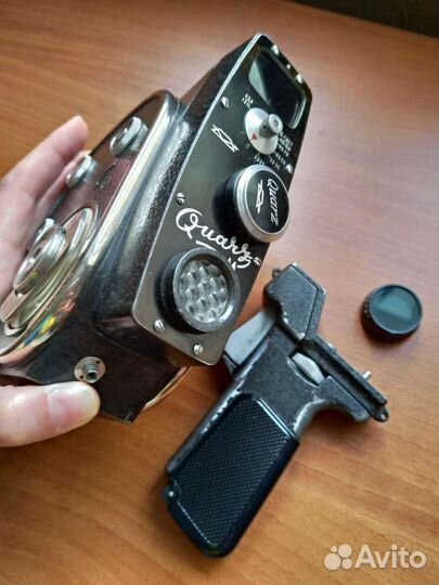 Кинокамера Кварц-М /16мм (2х8) /Объектив