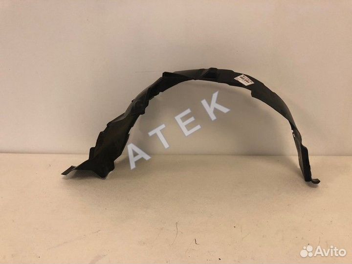 Подкрылок передний правый 03-06